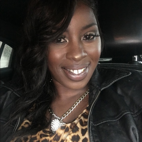 Meet your Posher, Lashonda - Picture 2 of 2